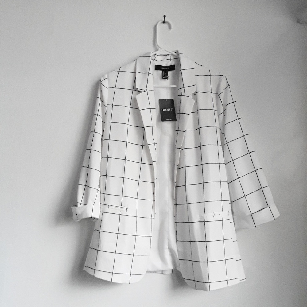 *NEW White and black Grid Blazer Forever 21